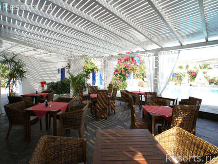 Dionysos Hotel 18